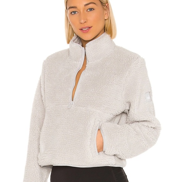 ALO Yoga Tops - Alo Yoga Shanti Half Zip Sherpa in Dove Grey Small